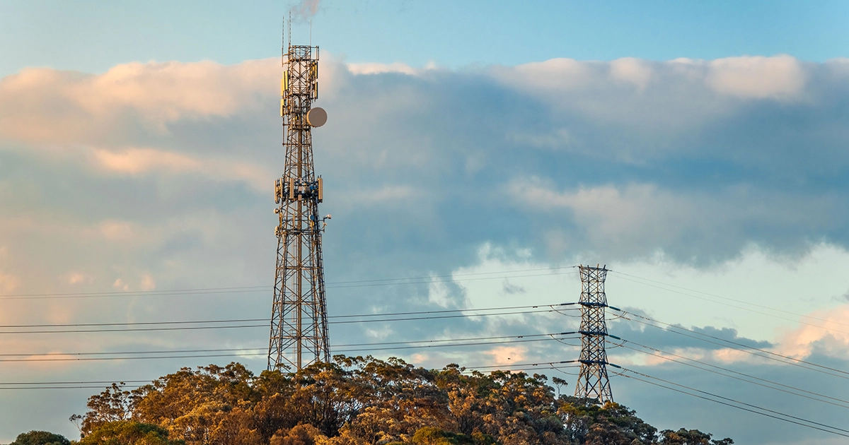 Orion Network Telecommunications tower perched on a mountain top in the Western Australia outback, powered by Capacity Max technology from Motorola Solutions.